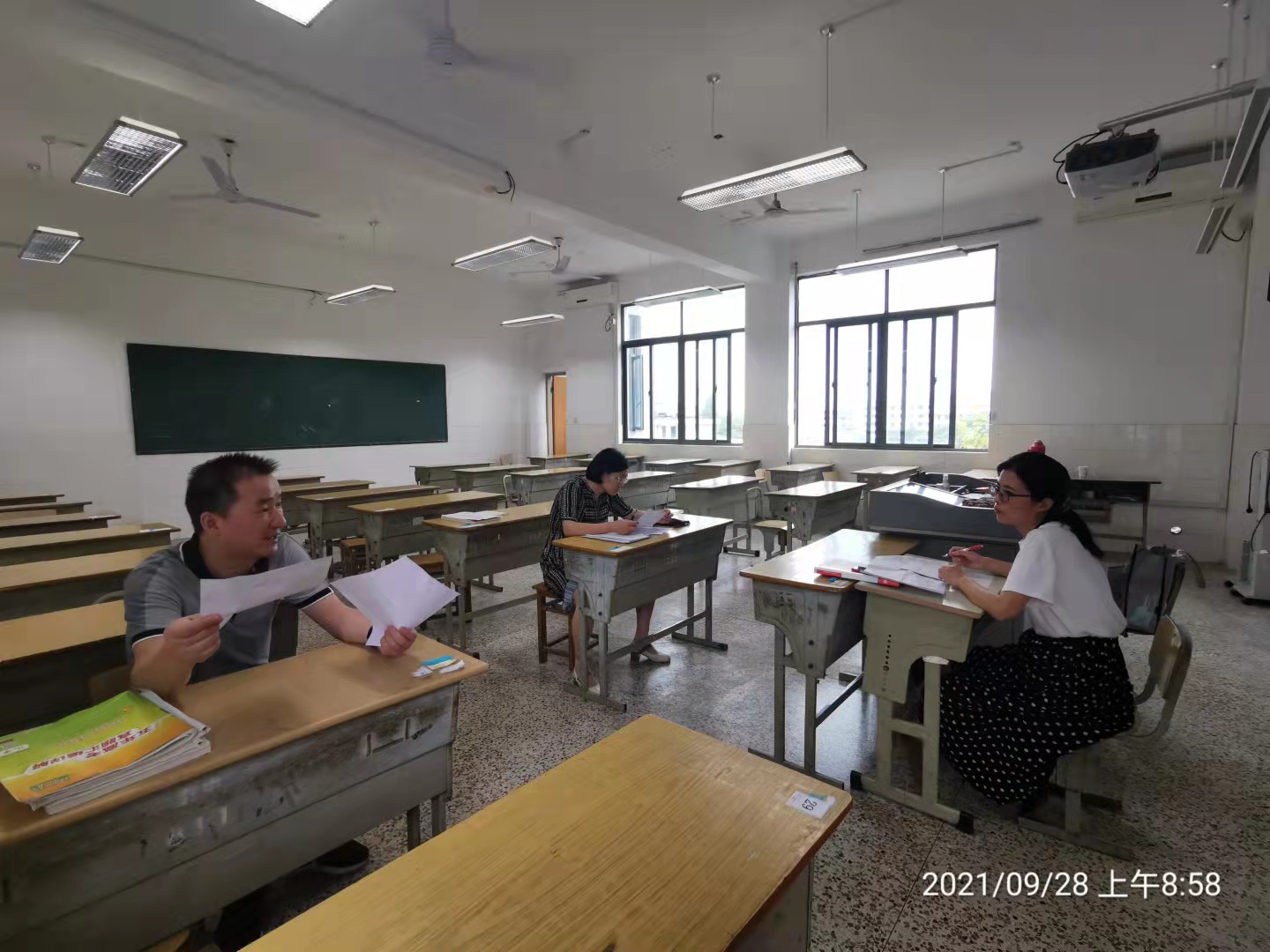 E:\备课组材料\上交备课组材料\2021-2022（1）\1\QQ图片20210928145239.jpg