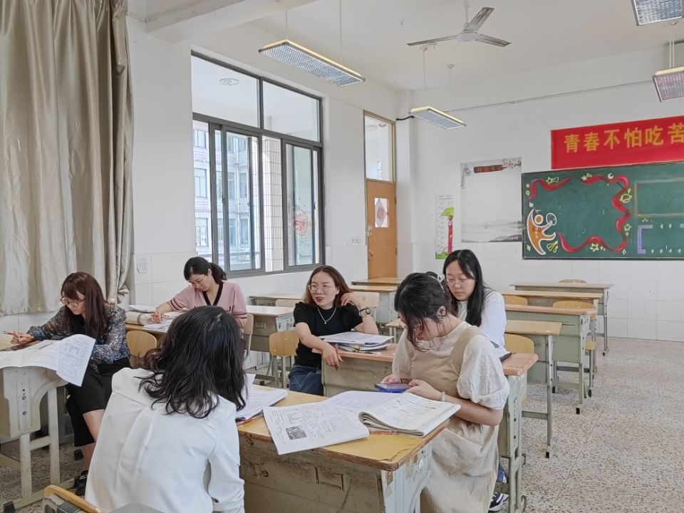 活动照片.jpg