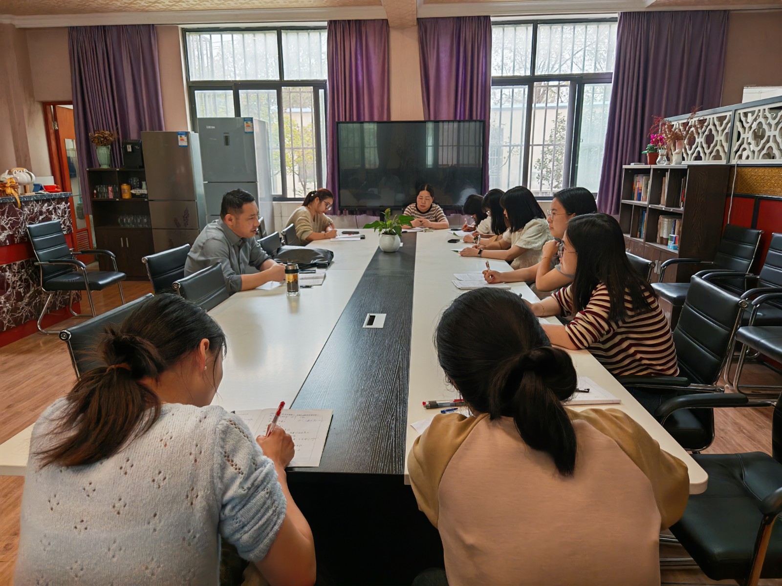 政治.jpg 政治.jpg